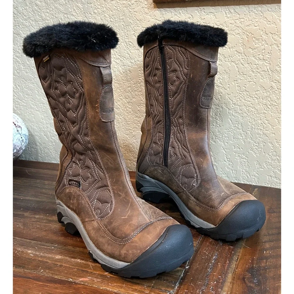 KEEN Bern Baby Bern II Tall Waterproof Boots Womens 9.5 Brown 200g Insulated
